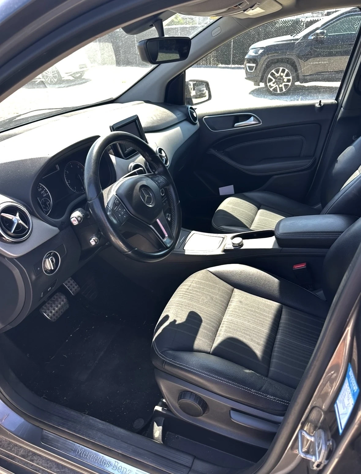 Mercedes-Benz B 180, снимка 9 - Автомобили и джипове - 54649913