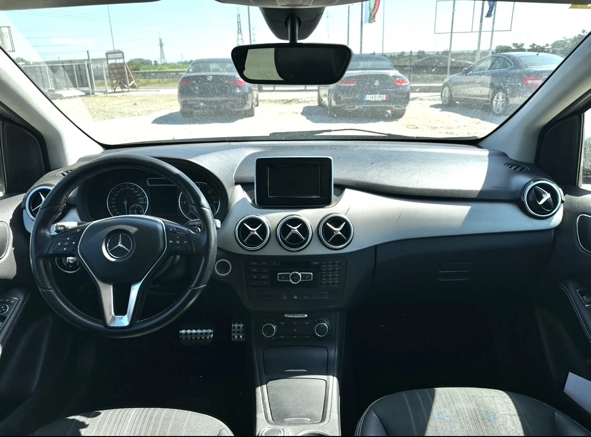 Mercedes-Benz B 180, снимка 8 - Автомобили и джипове - 54649913