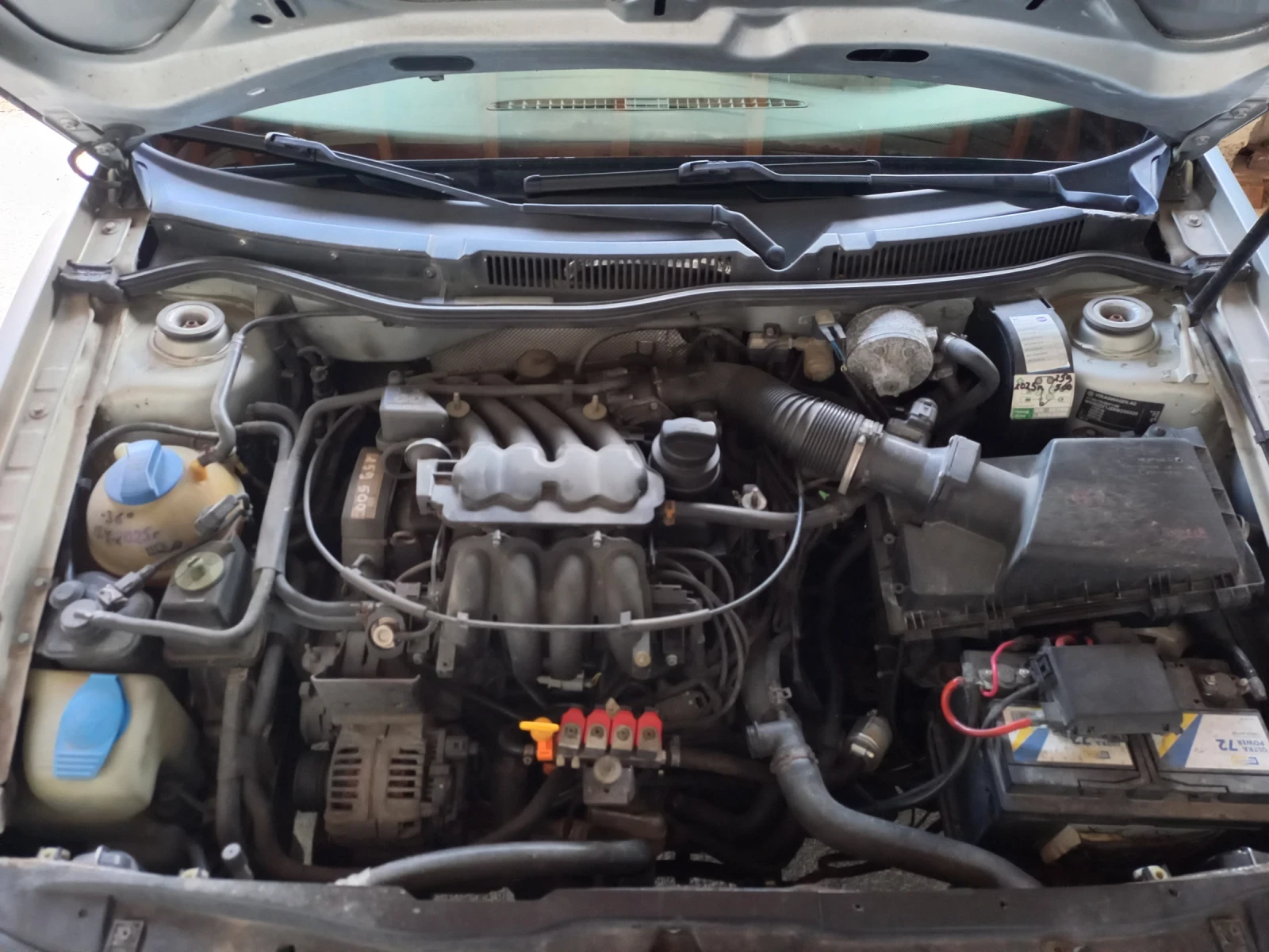 VW Golf 1.6 AKL 8 клапана, снимка 7 - Автомобили и джипове - 54973361