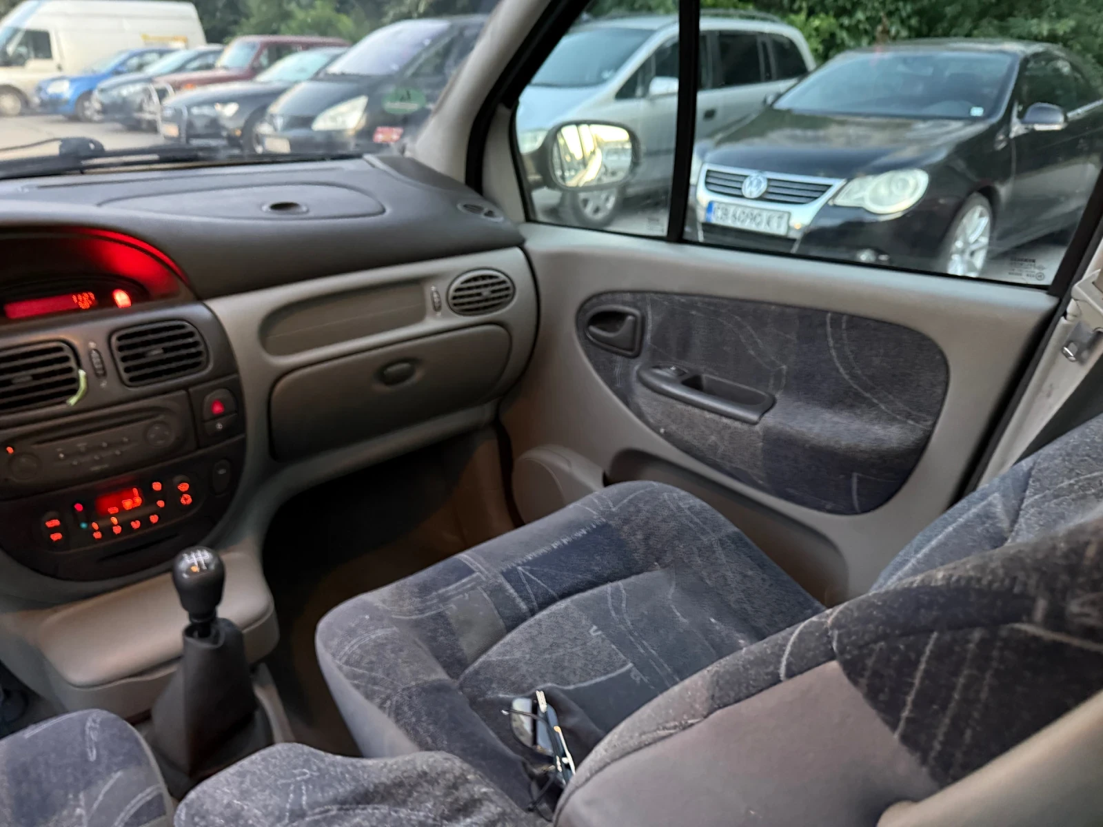 Renault Scenic 1.6 ТОП СЪСТОЯНИЕ, снимка 13 - Автомобили и джипове - 55226394
