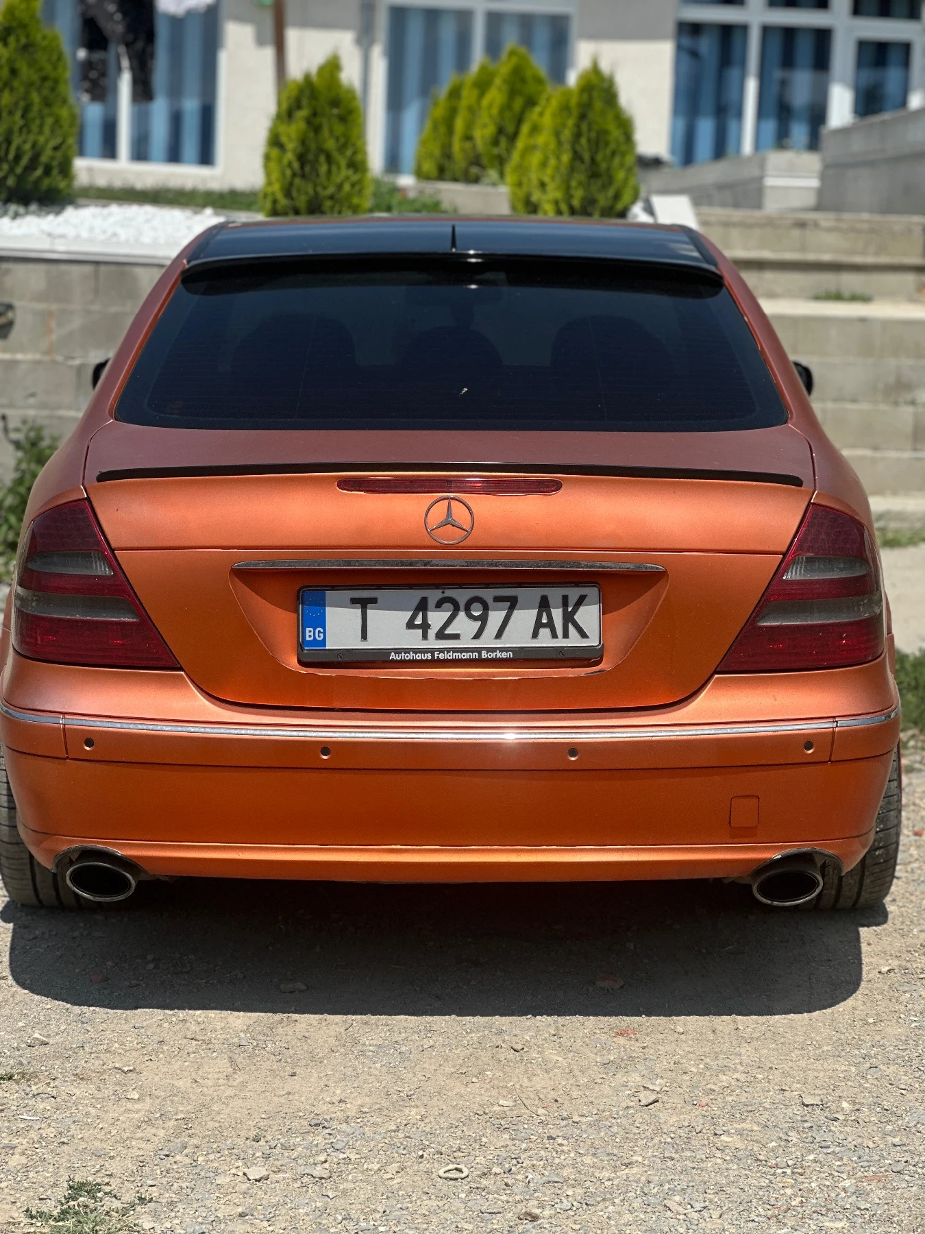 Mercedes-Benz E 320, снимка 2 - Автомобили и джипове - 55416934