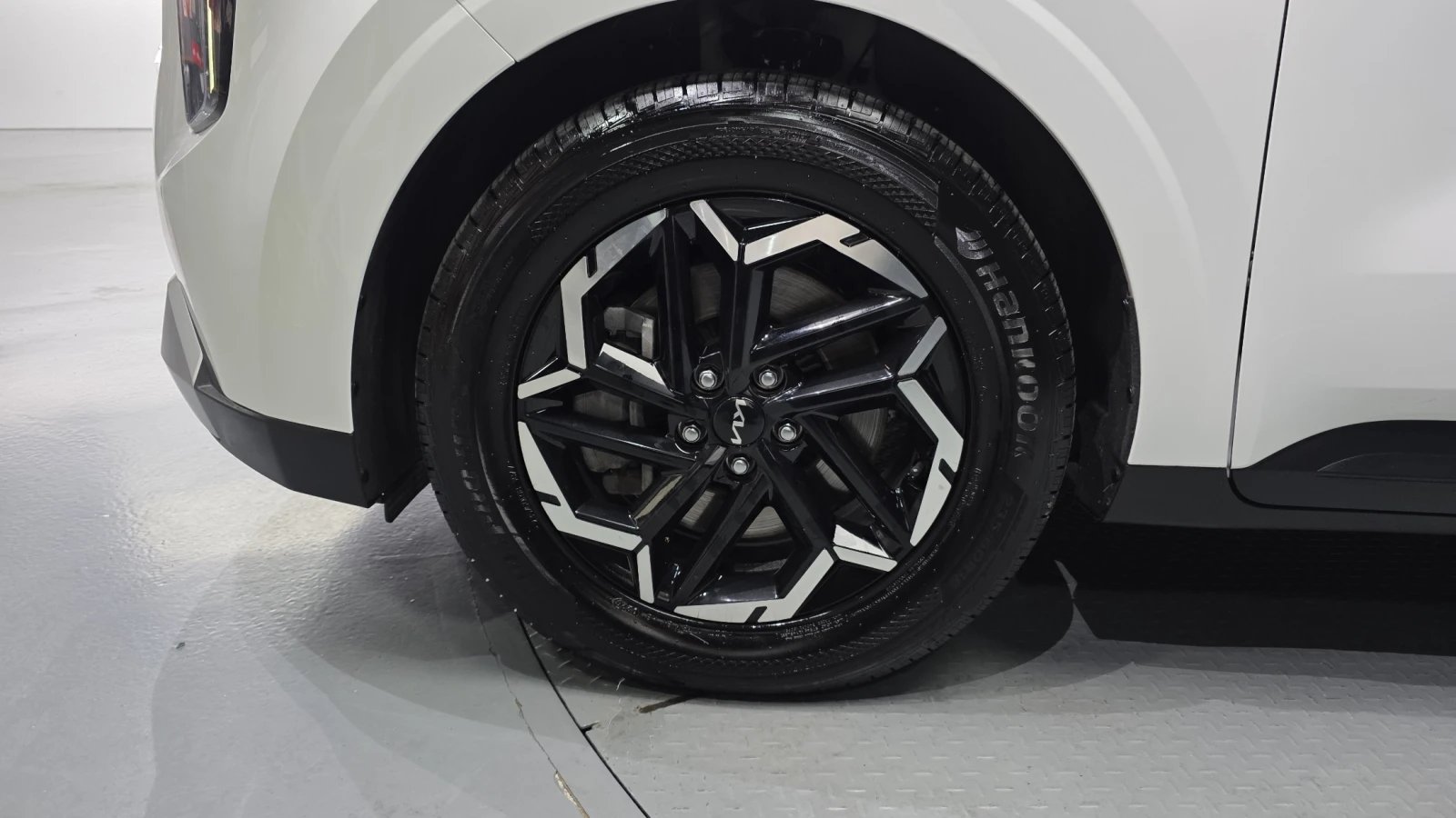 Kia Carnival BLIND SPOT* ПОДГРЕВ ВОЛАН* КРАЙНА ЦЕНА, снимка 5 - Автомобили и джипове - 55595096