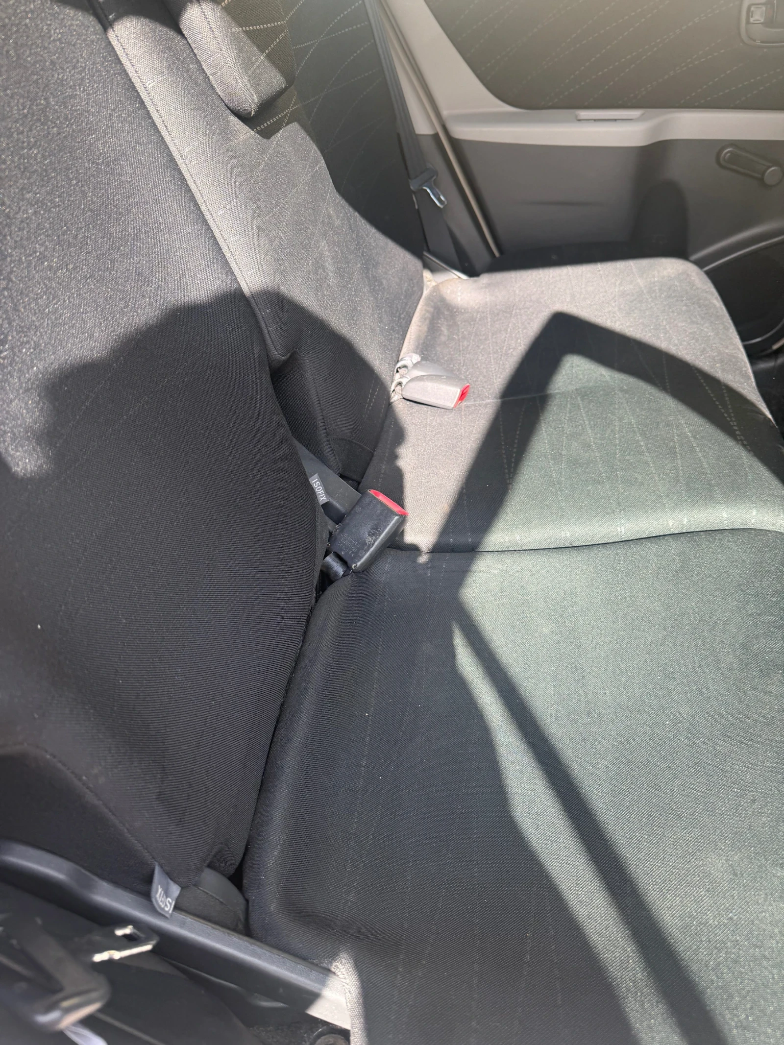 Toyota Yaris 1.4, снимка 4 - Автомобили и джипове - 56074112