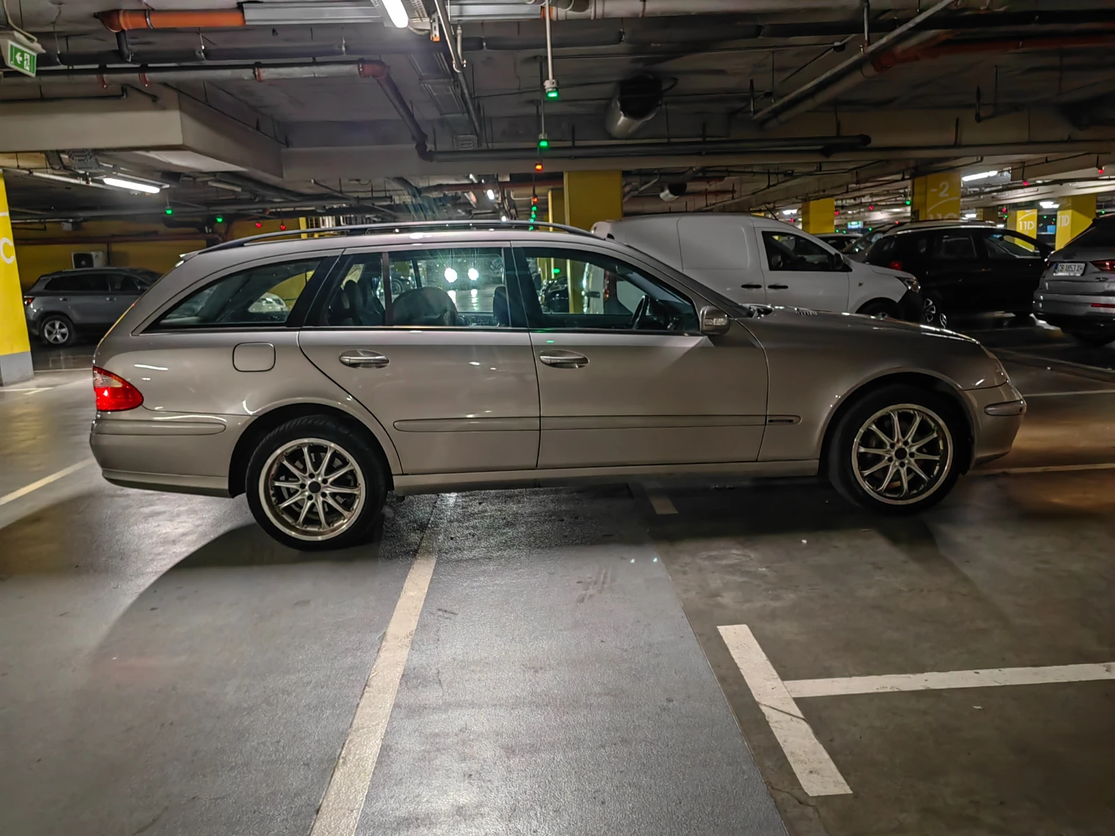 Mercedes-Benz E 280, снимка 5 - Автомобили и джипове - 56541580