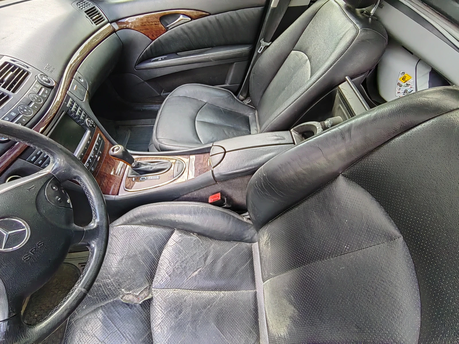 Mercedes-Benz E 280, снимка 13 - Автомобили и джипове - 56541580
