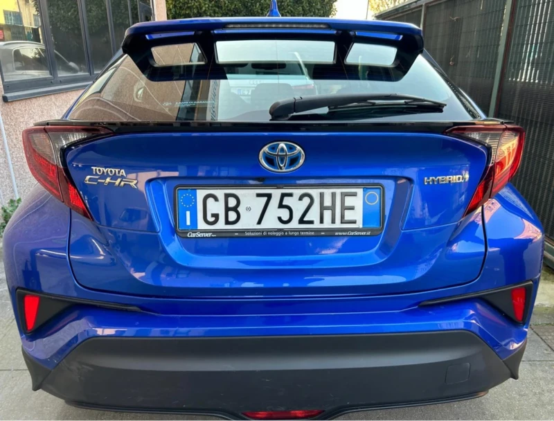 Toyota C-HR 1.8/116000км/Keyless/Подгрев/Сервизна история, снимка 4 - Автомобили и джипове - 48167171