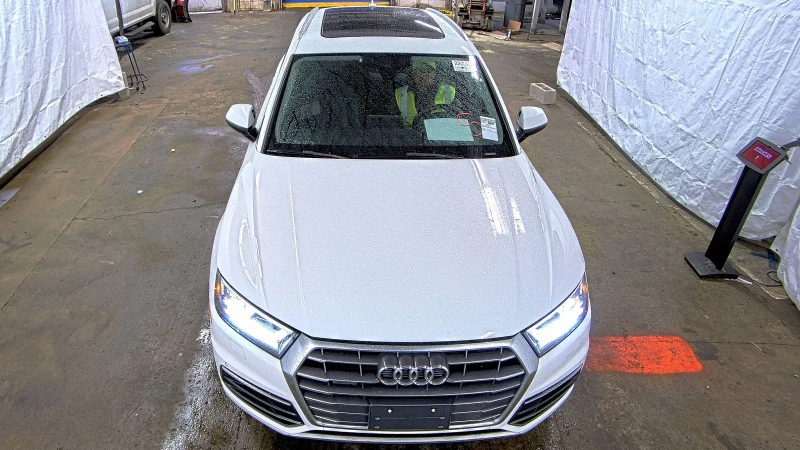 Audi Q5, снимка 2 - Автомобили и джипове - 49561798