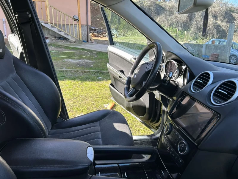 Mercedes-Benz ML 320, снимка 11 - Автомобили и джипове - 53595822