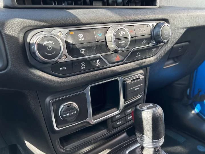 Jeep Wrangler Sport, снимка 11 - Автомобили и джипове - 53511779