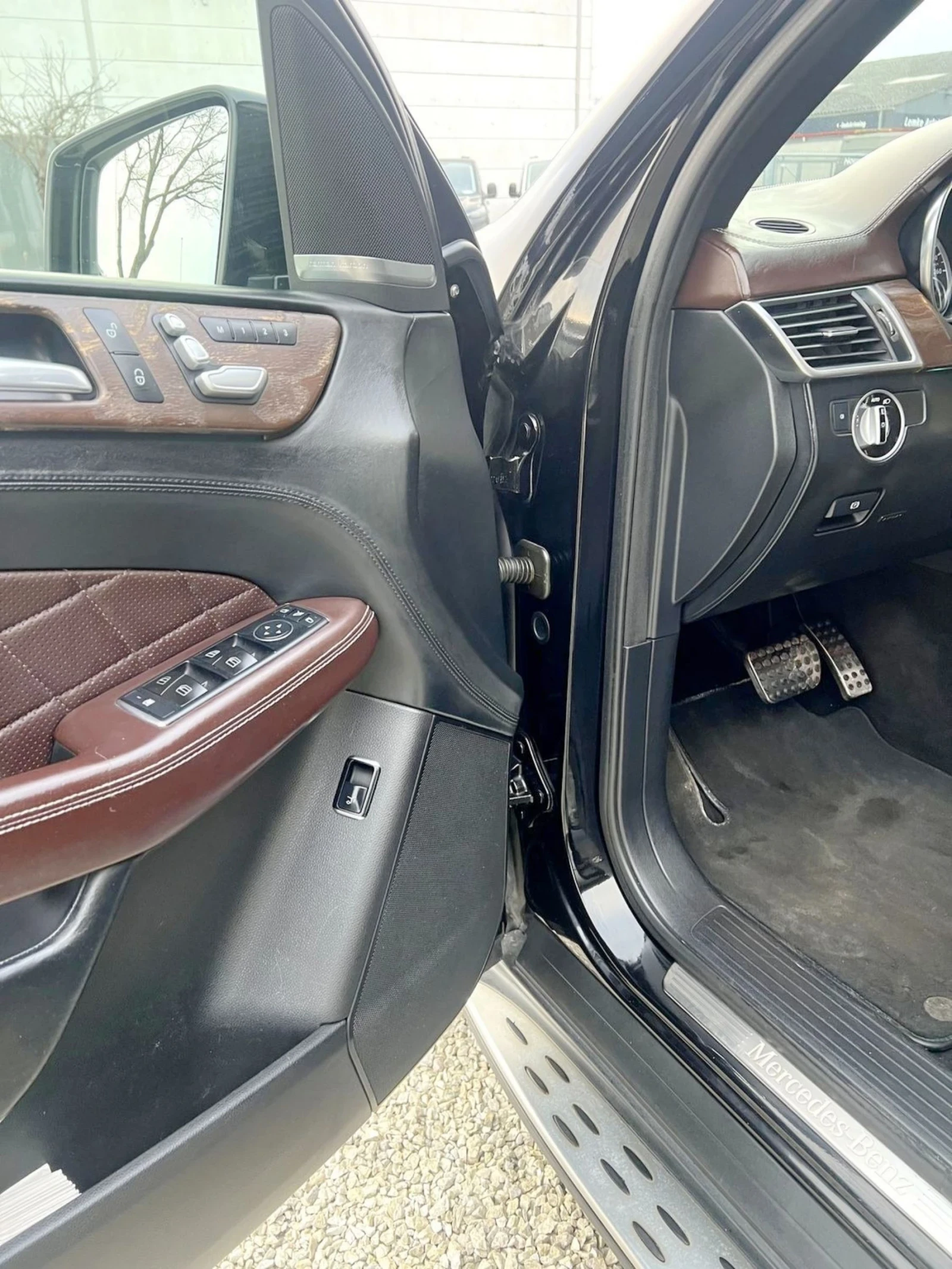 Mercedes-Benz ML 350 ОЧАКВАН ВНОС Mercedes ML350d AMG* DESIGNO* EDITION - изображение 6