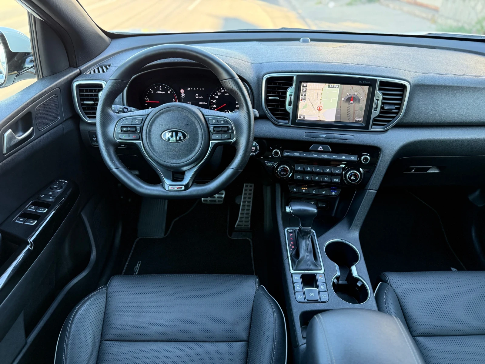 Kia Sportage 2.0 CRDI 4WD GT Line Внос Швейцария - изображение 9