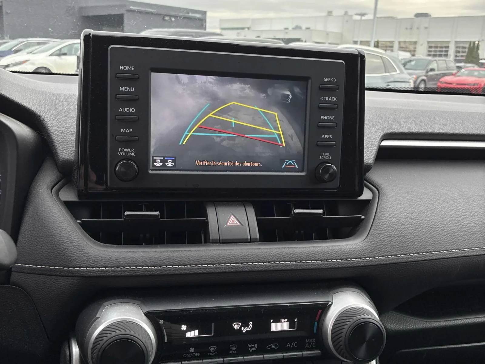 Toyota Rav4 * CARFAX * БЕЗ ПЪРВОНАЧАЛНА ВНОСКА - изображение 9