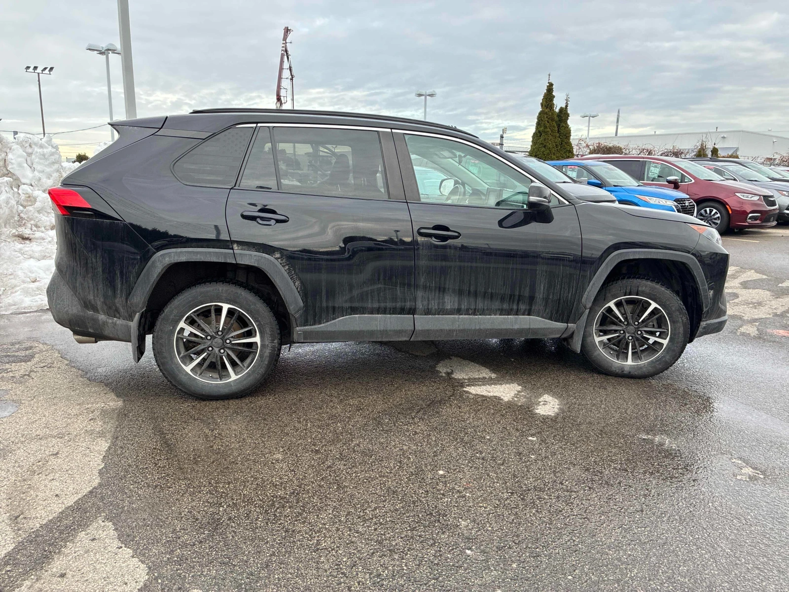 Toyota Rav4 * CARFAX * БЕЗ ПЪРВОНАЧАЛНА ВНОСКА - изображение 4