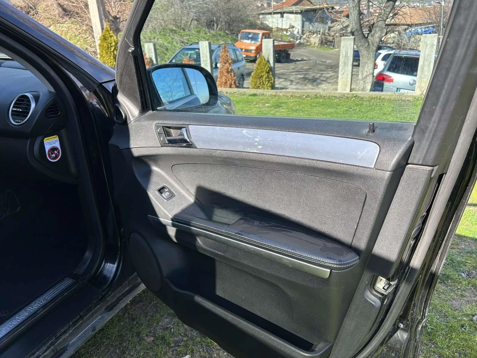 Mercedes-Benz ML 320, снимка 10 - Автомобили и джипове - 53595822