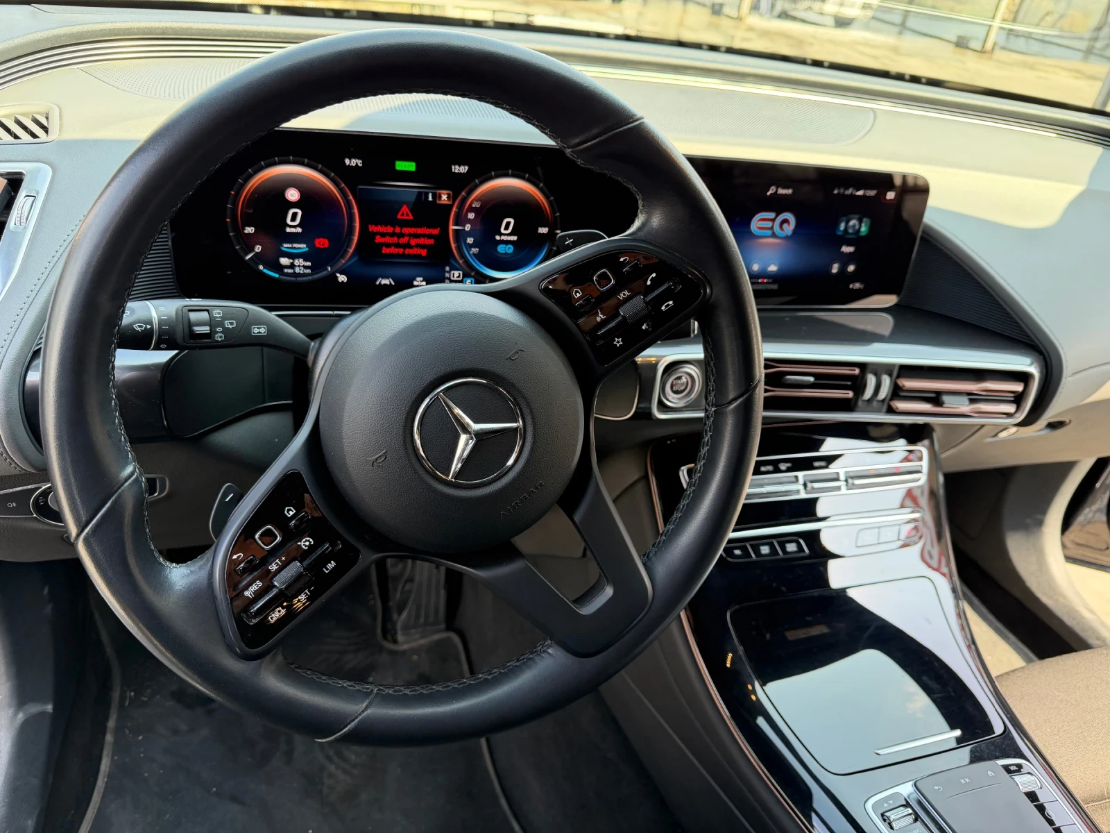 Mercedes-Benz EQC 400, снимка 10 - Автомобили и джипове - 53849285