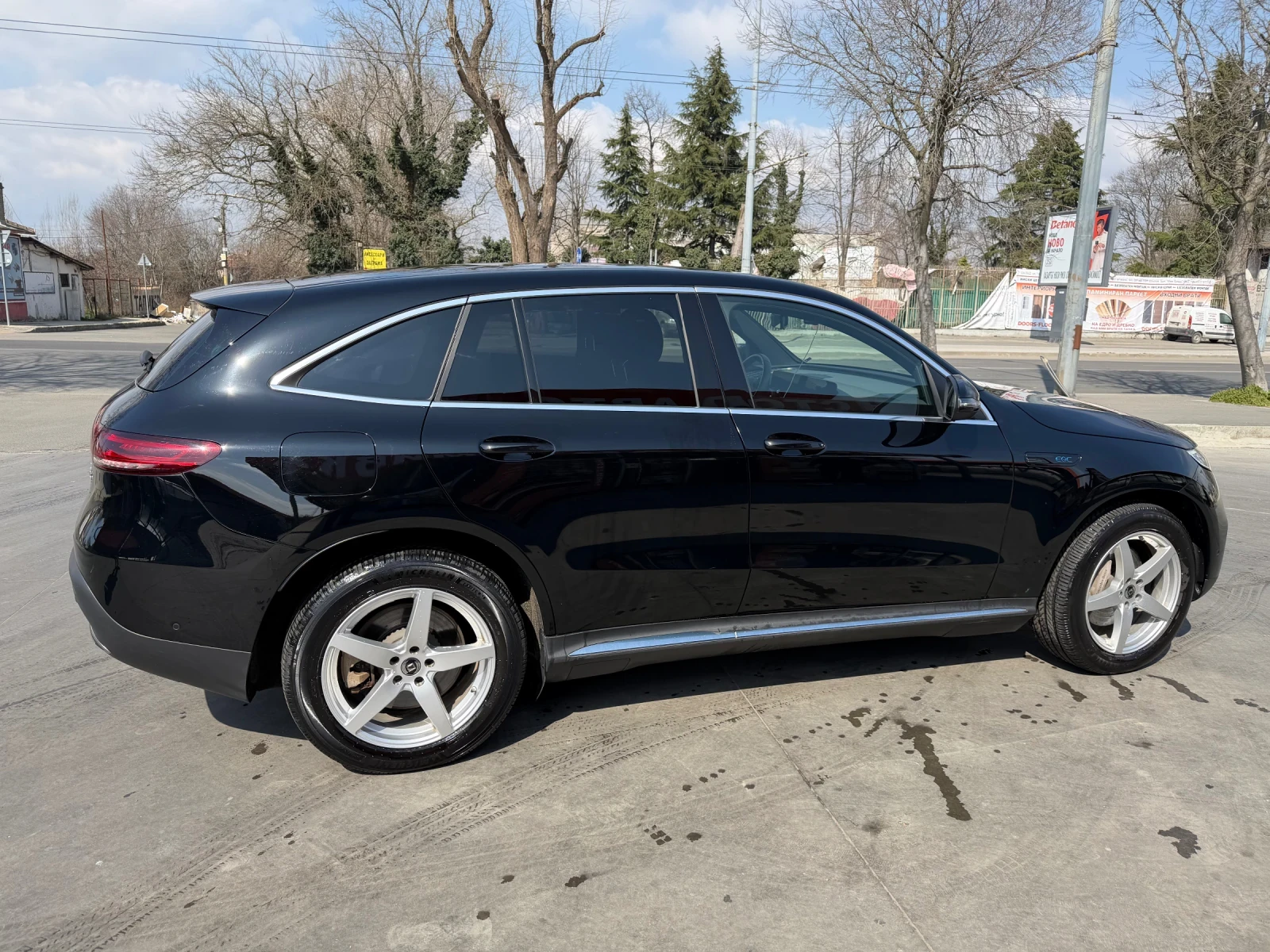 Mercedes-Benz EQC 400, снимка 4 - Автомобили и джипове - 53849285