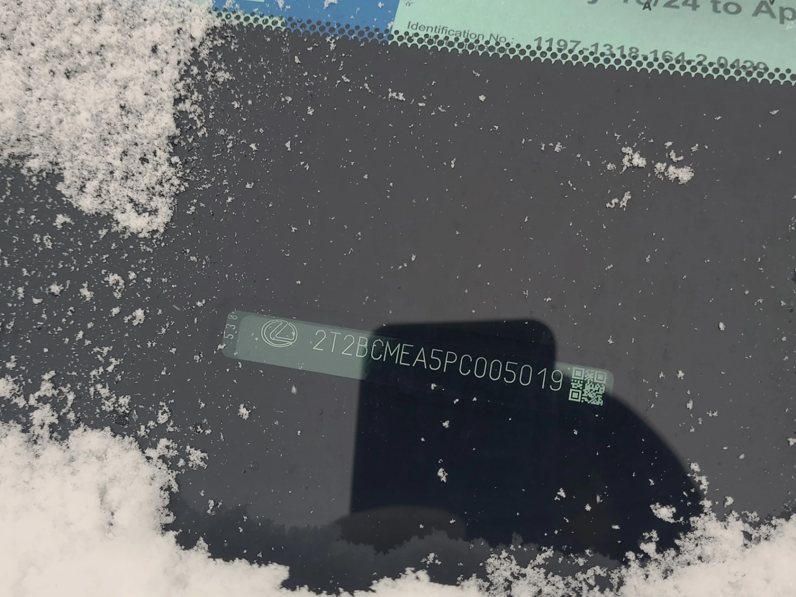 Lexus RX 500H * * CARFAX * * АВТО КРЕДИТ * * , снимка 13 - Автомобили и джипове - 53940555