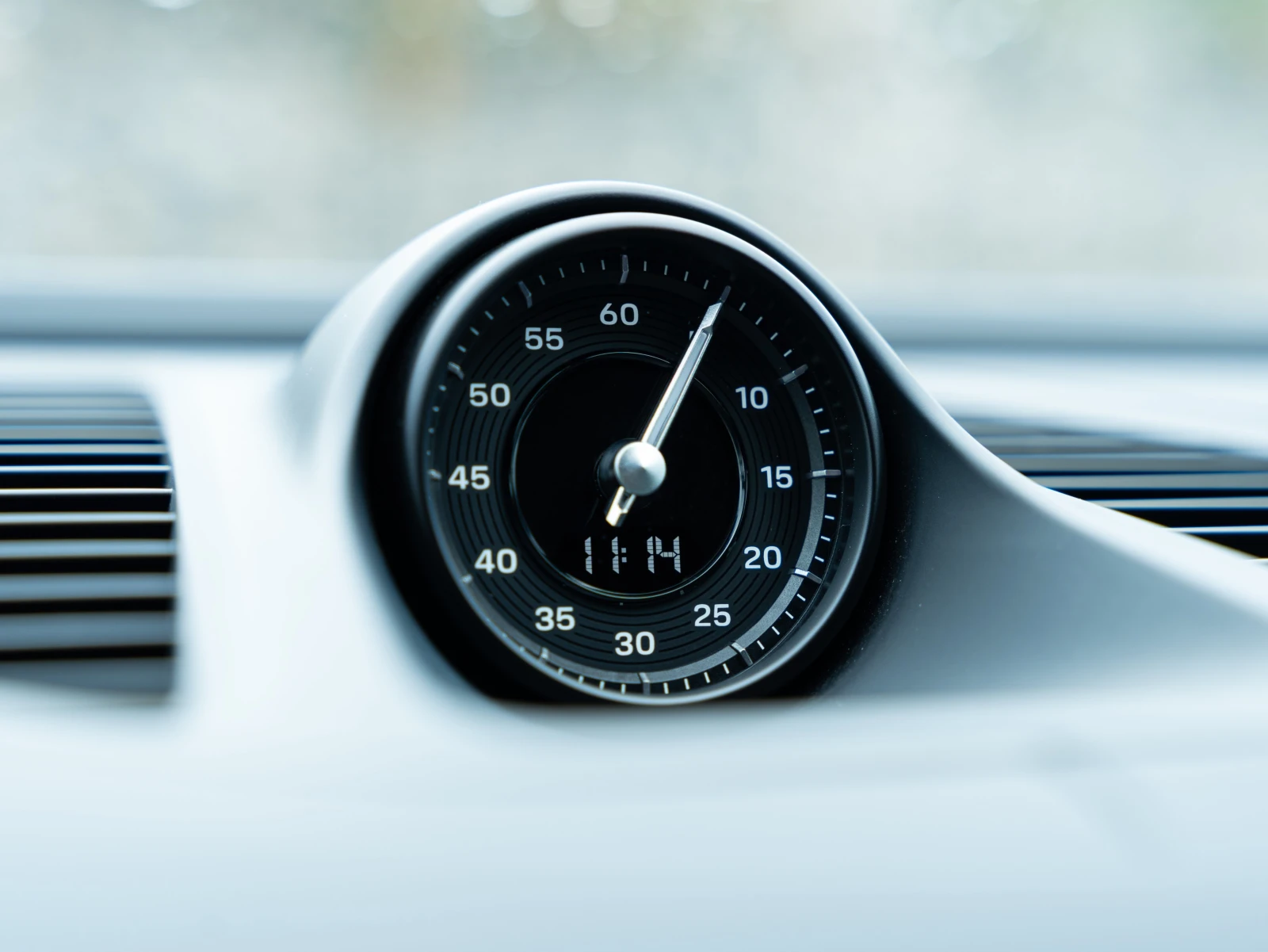 Porsche Macan 4, снимка 14 - Автомобили и джипове - 54229288