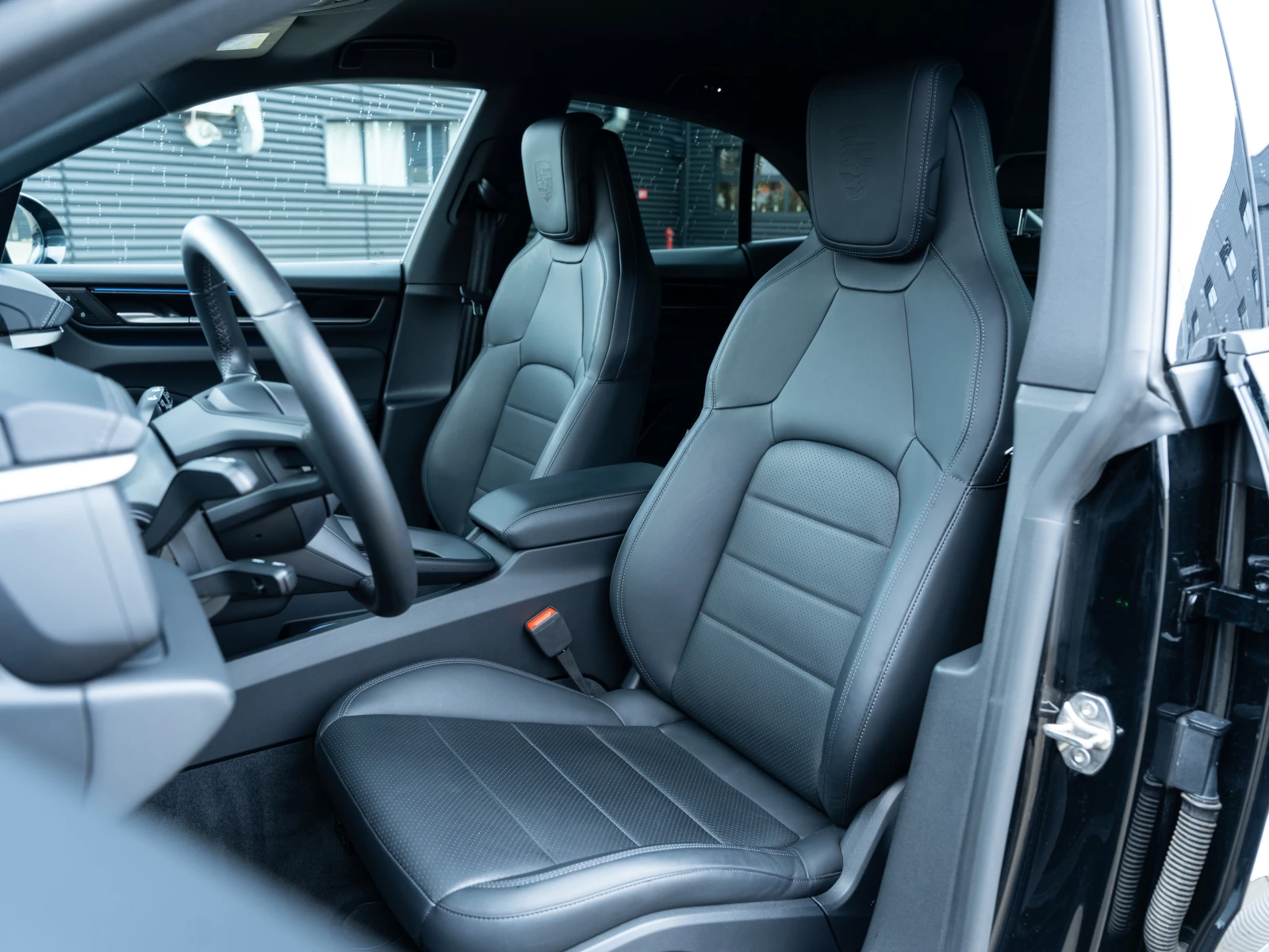 Porsche Macan 4, снимка 7 - Автомобили и джипове - 54229288