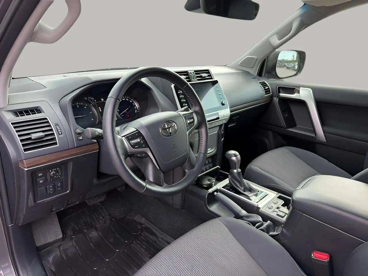 Toyota Land cruiser, снимка 7 - Автомобили и джипове - 55525941