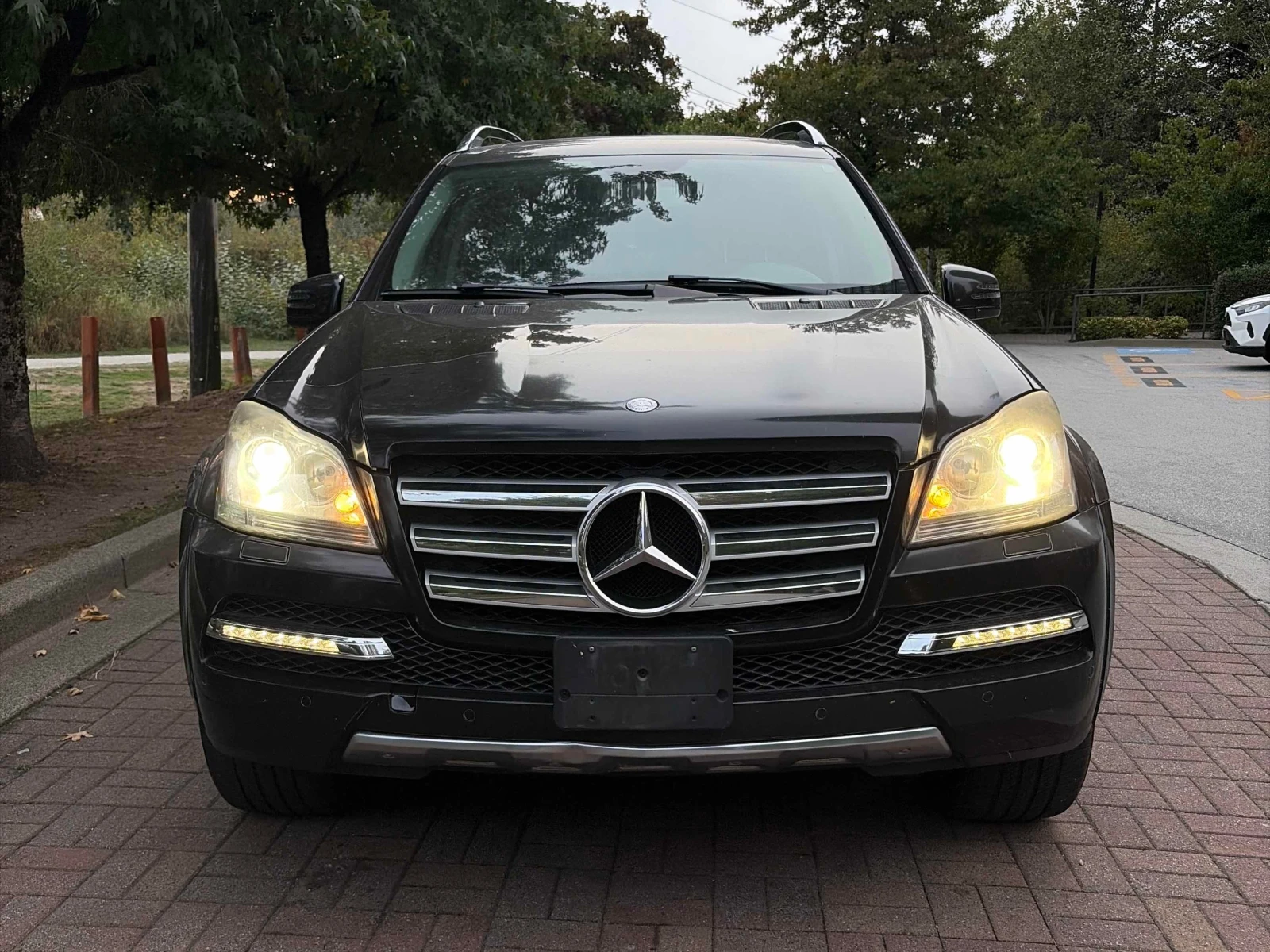 Mercedes-Benz GL 550 * АВТОКРЕДИТ БЕЗ ПЪРВОНАЧАЛНА ВНОСКА* , снимка 6 - Автомобили и джипове - 56057322