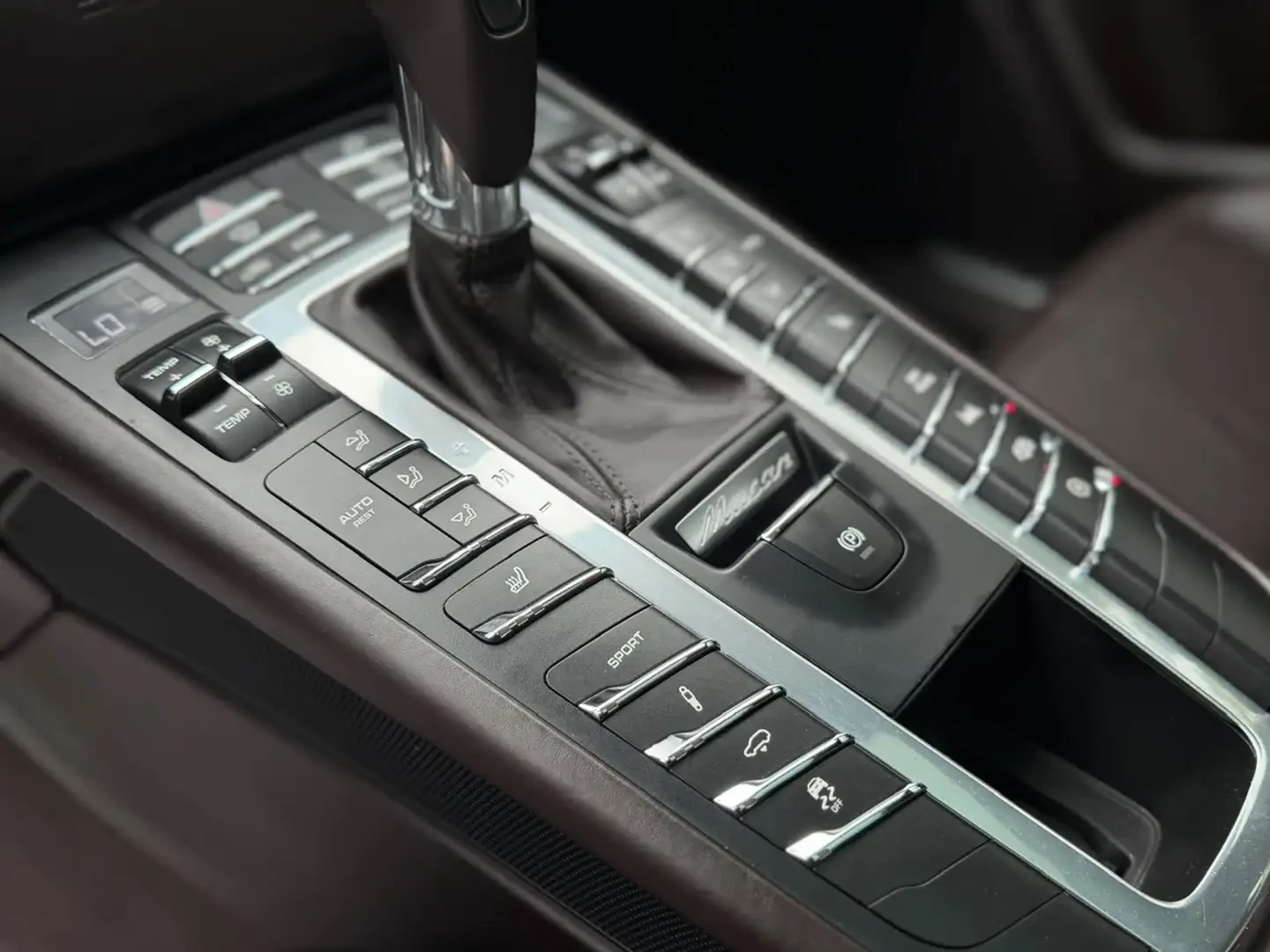 Porsche Macan GTS/БЕЗ ПЪРВОНАЧАЛНА ВНОСКА/, снимка 14 - Автомобили и джипове - 56329480