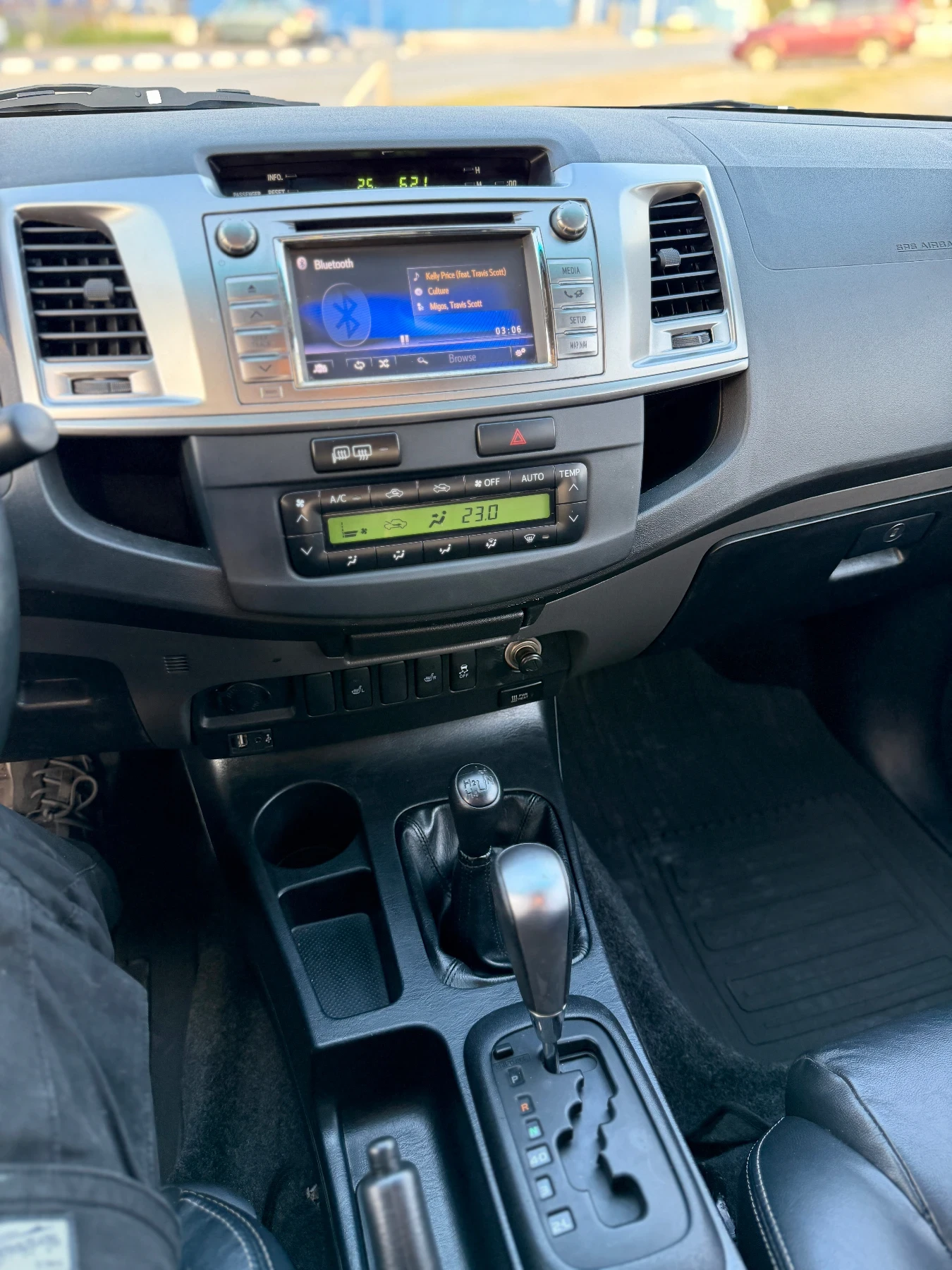Toyota Hilux Double Cab 171 3.0 D4D 196 ��� �� | Mobile.bg � ����������� 12