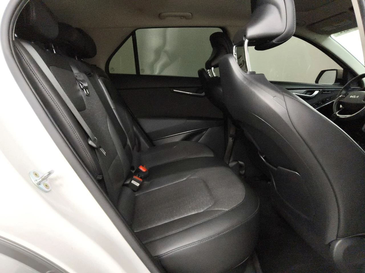 Kia Niro, снимка 11 - Автомобили и джипове - 56614126