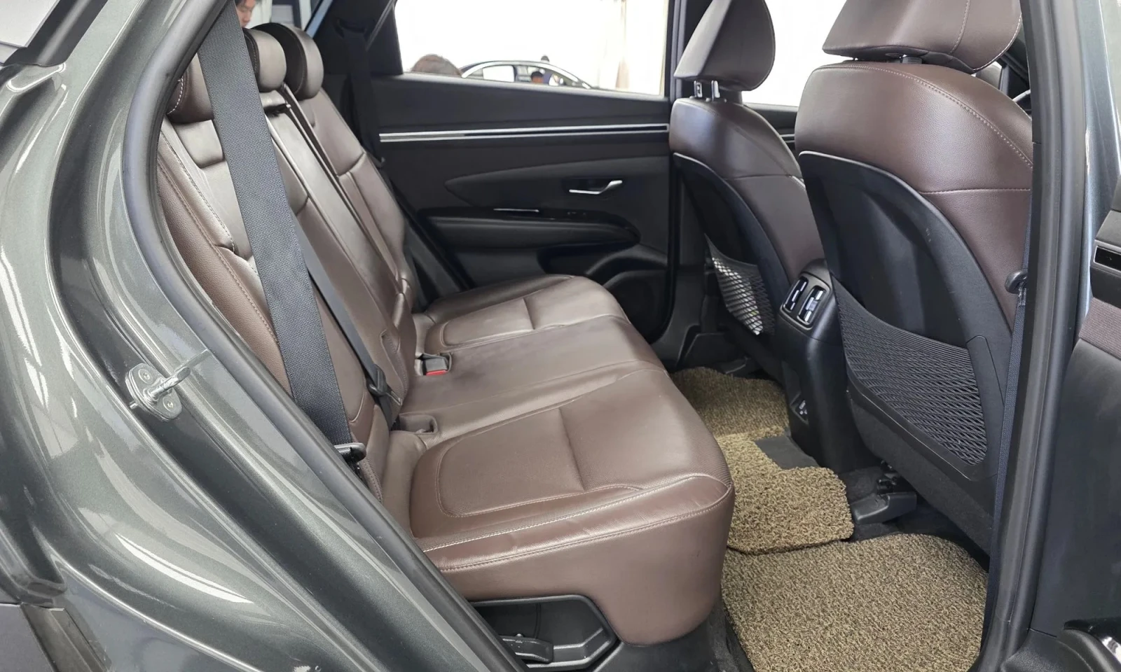 Hyundai Tucson, снимка 12 - Автомобили и джипове - 56728344