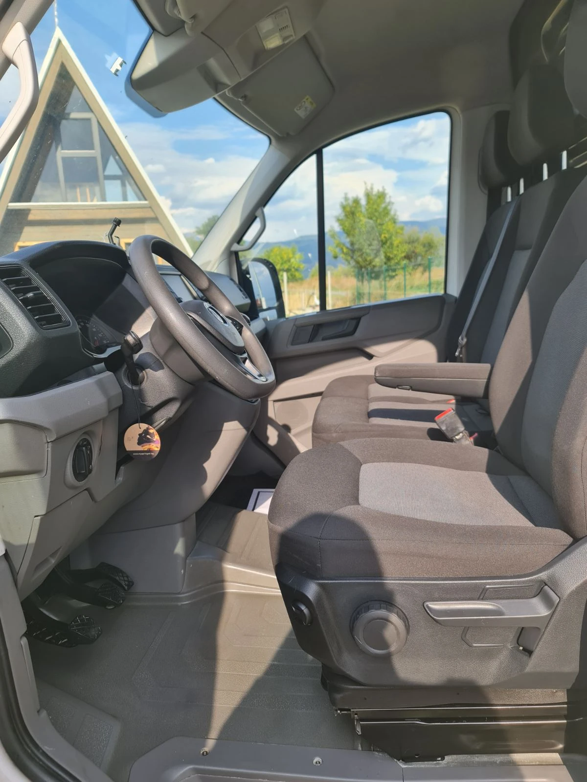 VW Crafter 2.0 TDI, снимка 7 - Бусове и автобуси - 55930416
