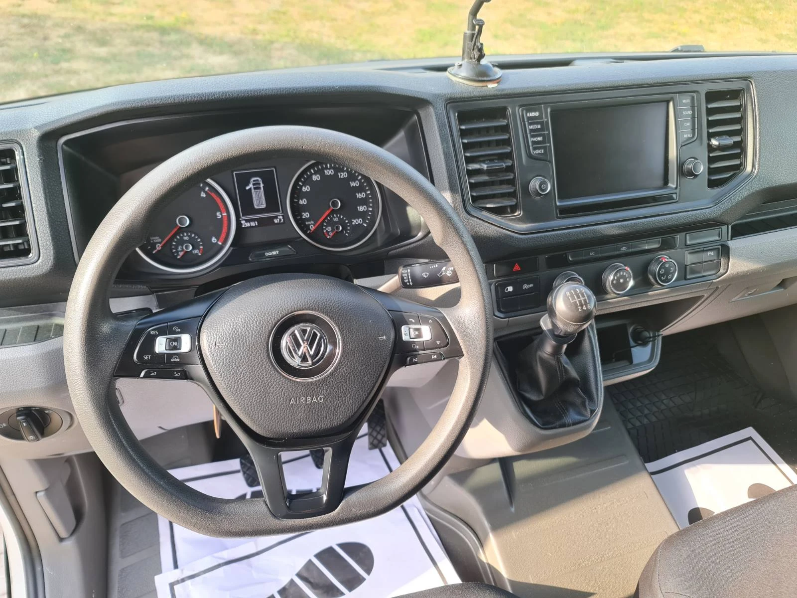 VW Crafter 2.0 TDI, снимка 6 - Бусове и автобуси - 55930416