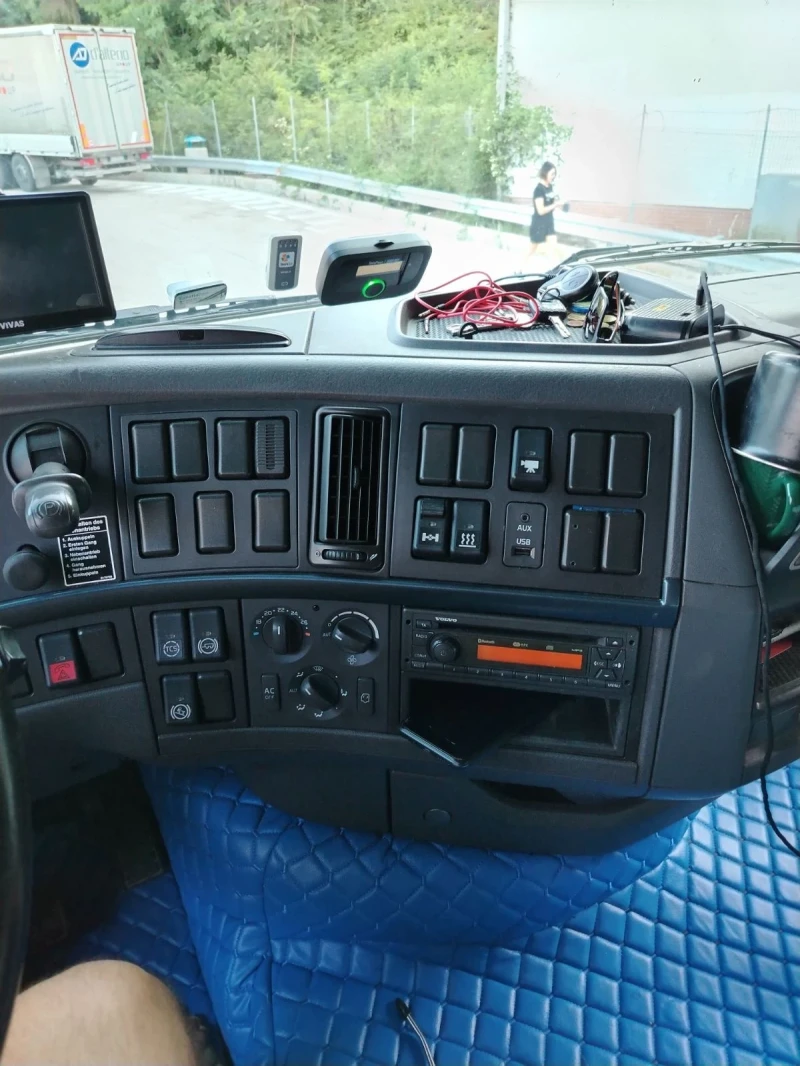 Volvo Fh 12, снимка 8 - Камиони - 52921102