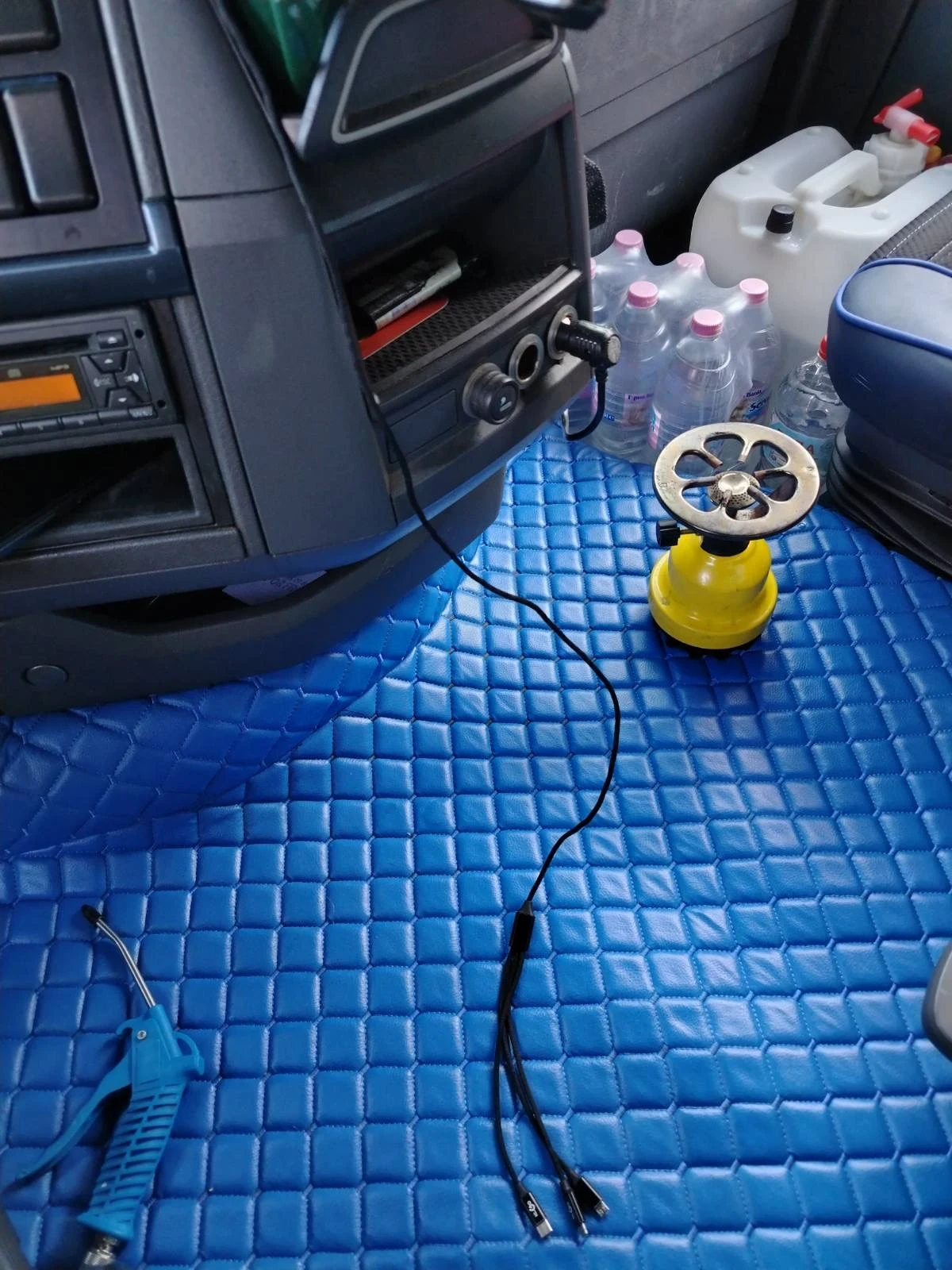 Volvo Fh 12  - изображение 7