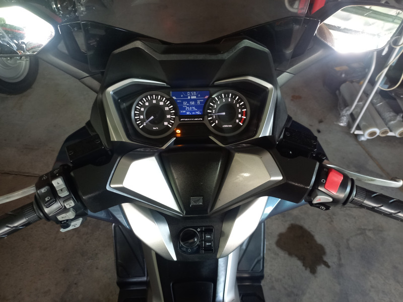 Honda Forza 300 ABS TC LED, снимка 7 - Мотоциклети и мототехника - 46353881