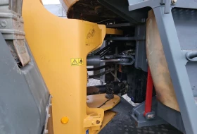 Челен товарач Liebherr L576, снимка 5