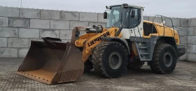 Челен товарач Liebherr L576, снимка 1