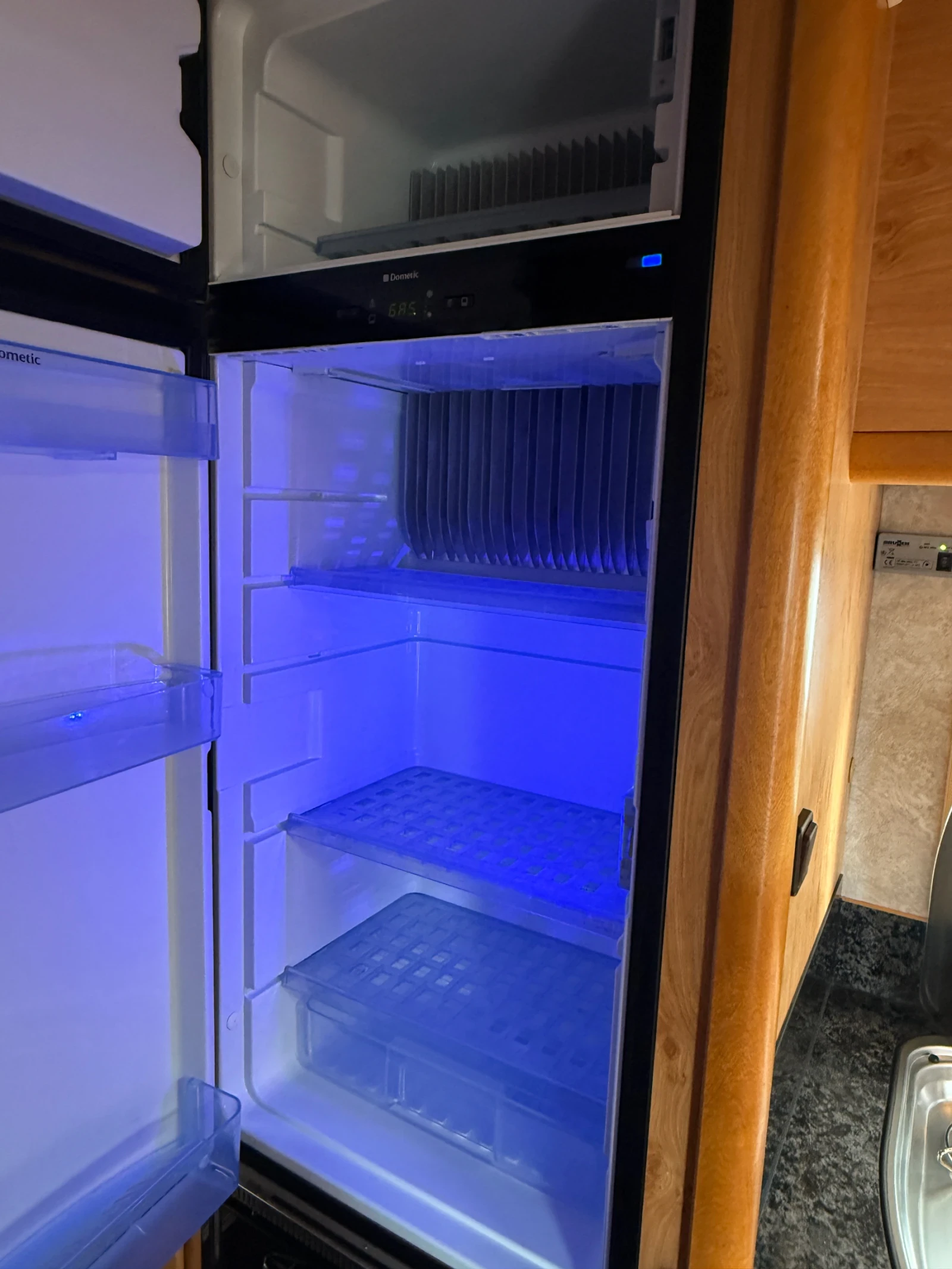 ������ Carthago Mondial 57 Mercedes Sprinter 616 | Mobile.bg � ����������� 14