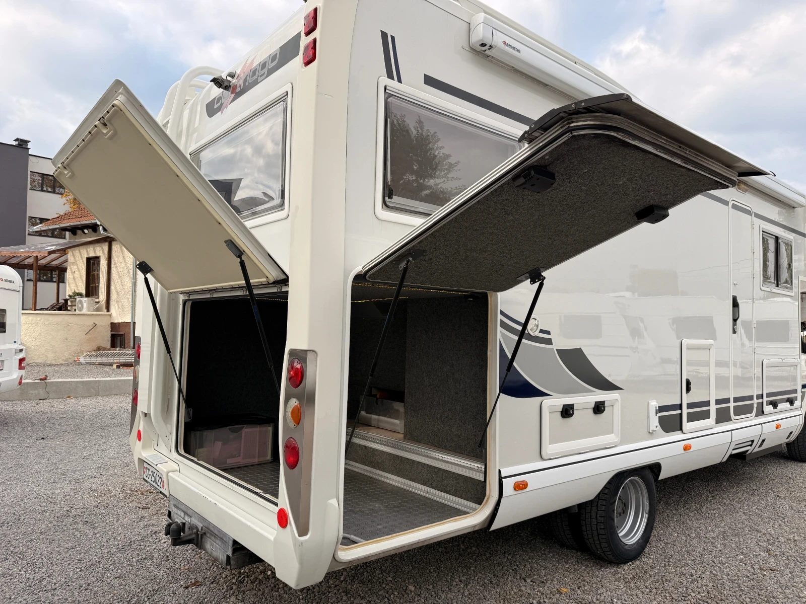 Кемпер Carthago Mondial 57 Mercedes Sprinter 616