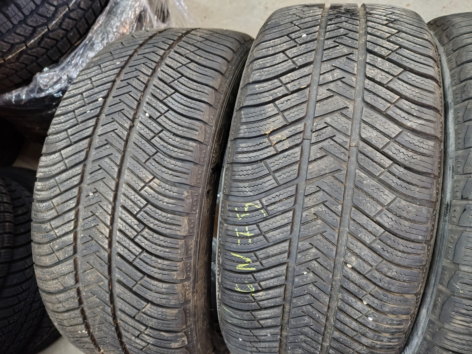 ���� 255/45R19 | Mobile.bg � ����������� 2