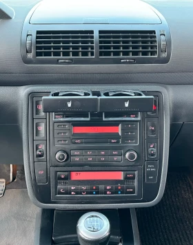 Seat Alhambra 2.0TDI/140/7М/2009/Г, снимка 15