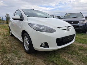 Mazda 2 1.5I Бяла Перла CH, снимка 2