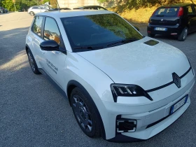 ������ Renault 5
