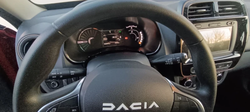 Dacia Spring Extreme 04/2024 г. 65 к.с. Нова, снимка 11 - Автомобили и джипове - 49364254