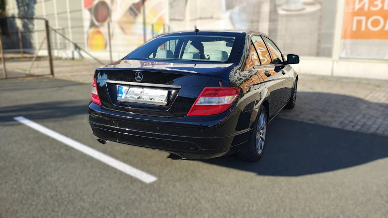Mercedes-Benz C 200, снимка 8 - Автомобили и джипове - 51574547