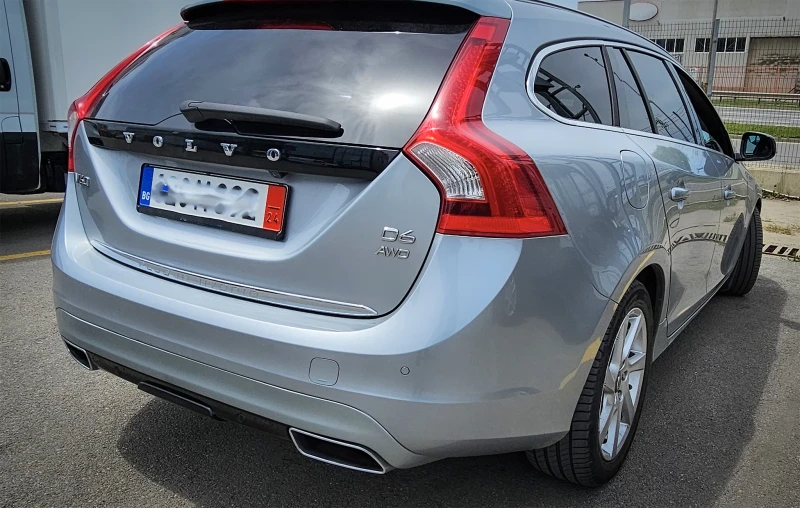 Volvo V60 Plug-in hybrid, снимка 7 - Автомобили и джипове - 52182132