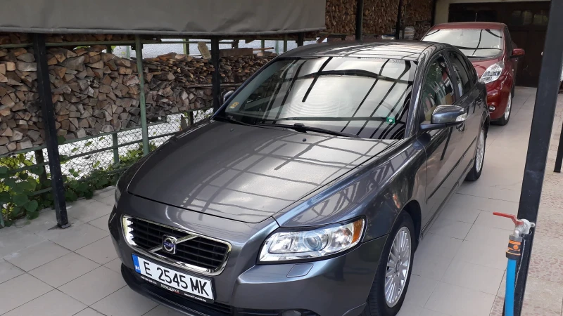 Volvo S40, снимка 2 - Автомобили и джипове - 52666011