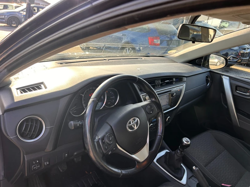 Toyota Auris 1.4D-4D NAVI/KAMERA EURO 5, снимка 11 - Автомобили и джипове - 52850700