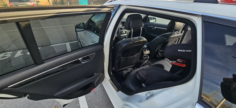 Mercedes-Benz C 250, снимка 13 - Автомобили и джипове - 52855253