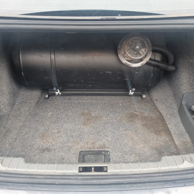 BMW 318 Газ, снимка 6 - Автомобили и джипове - 53035273