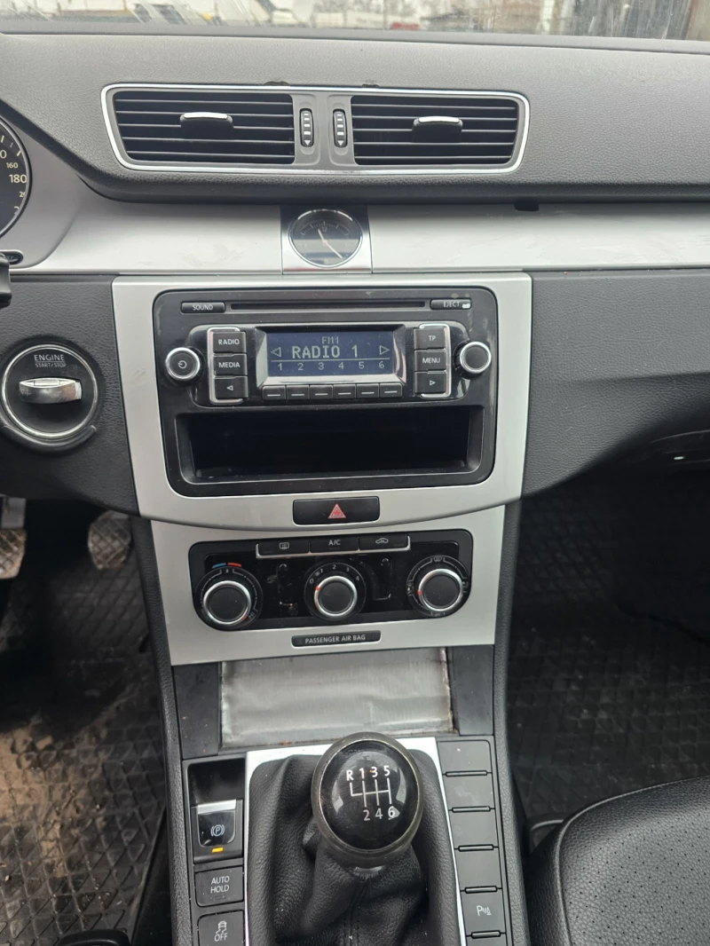 VW Passat 1.4tsi, снимка 7 - Автомобили и джипове - 53202525